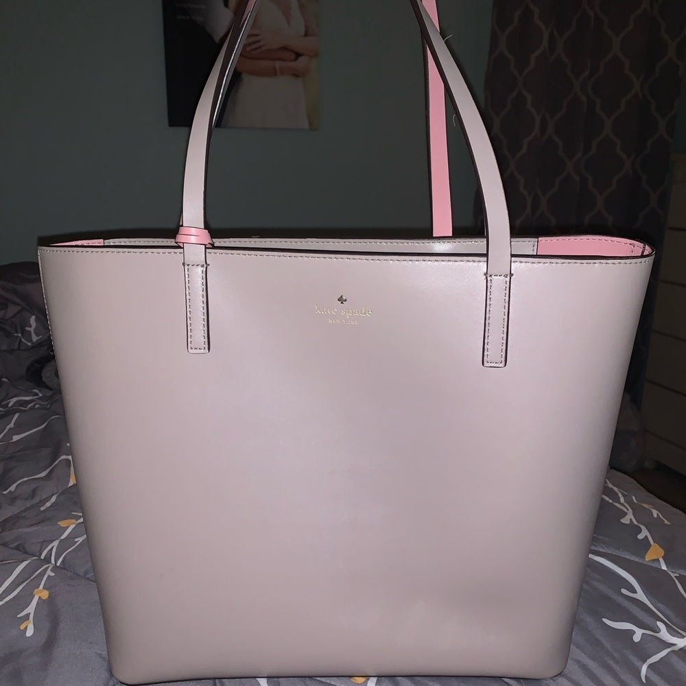 Kate Spade ♠️ Hand bag!